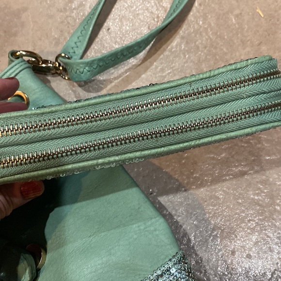 Green shoulder bag with sequins and matching wallet - Picture 3 of 6